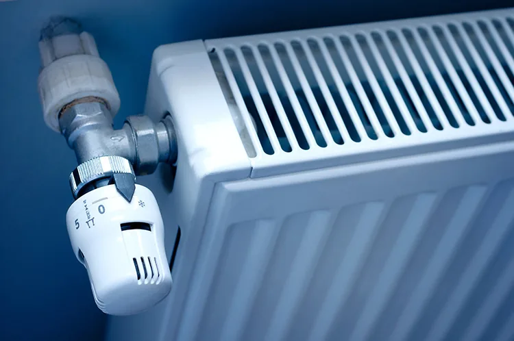 What are the Differences Between a Furnace and a Boiler?