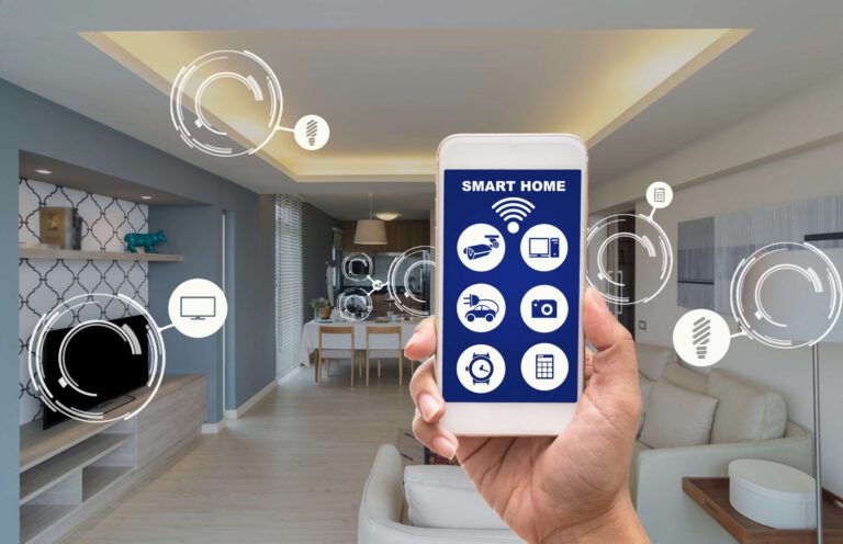 How Does a Smart Home Security System Work?